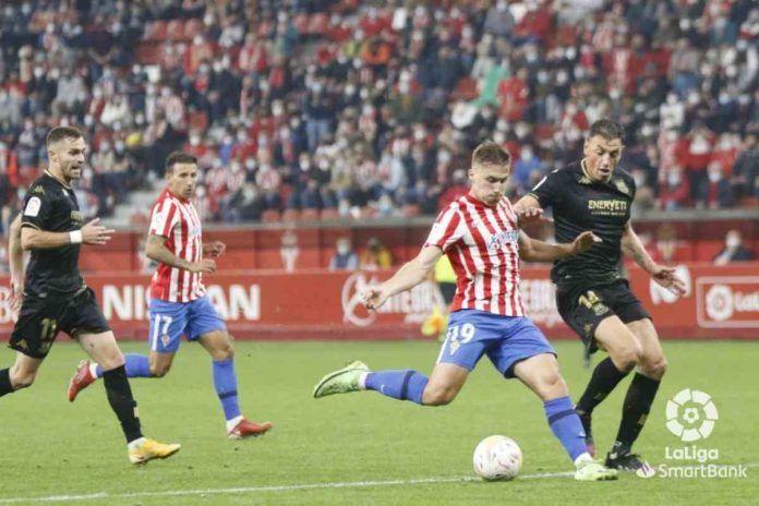 Sporting 1-0 AD Alcorcón/ Una jugada rocambolesca en el 90 impidió puntuar al Alcorcón
