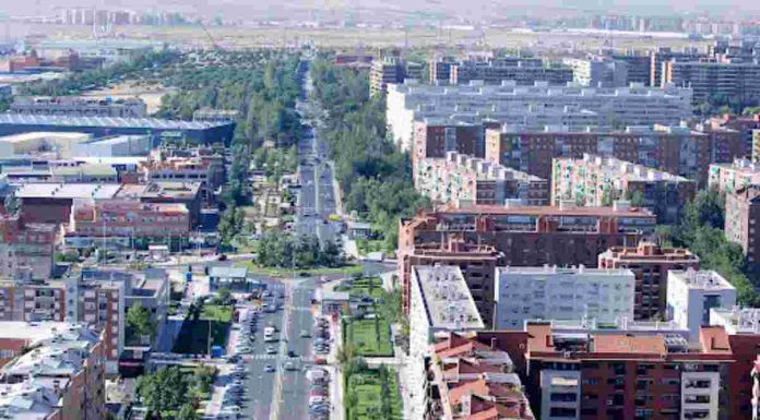 Alcorcón se transforma en ‘Ciudad Violeta’