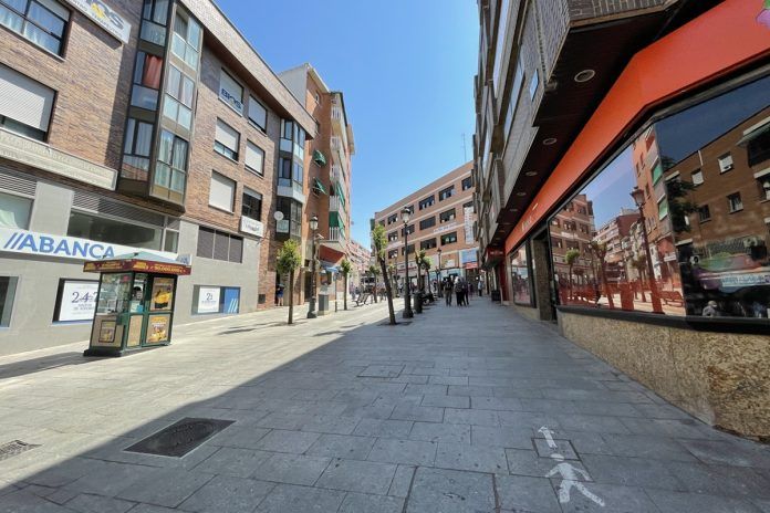 El Ayuntamiento de Alcorcón no indemnizará a una mujer con discapacidad que se cayó en la calle