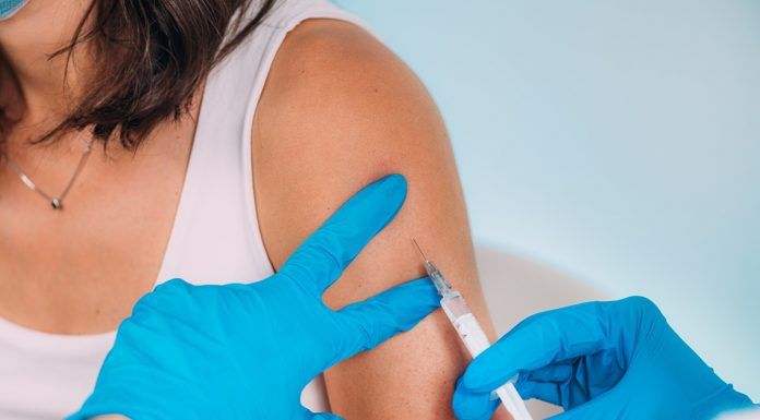 Comienza la vacunación con la tercera dosis del Covid-19 para mayores de 55 años en Alcorcón