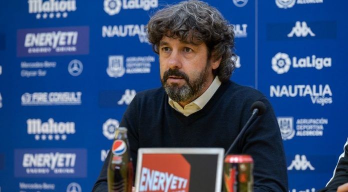 Emilio Vega, director deportivo del Alcorcón, elimina su perfil de Twitter tras los malos resultados Emilio Vega, director deportivo del Alcorcón, elimina su perfil de Twitter tras los malos resultados