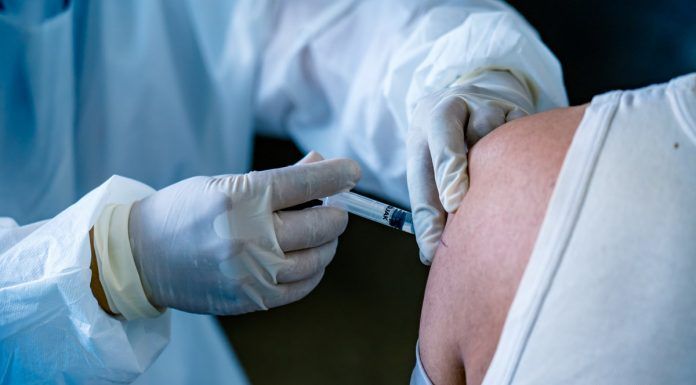 Continua la vacunación para los niños y adultos mayores de 30 en Alcorcón