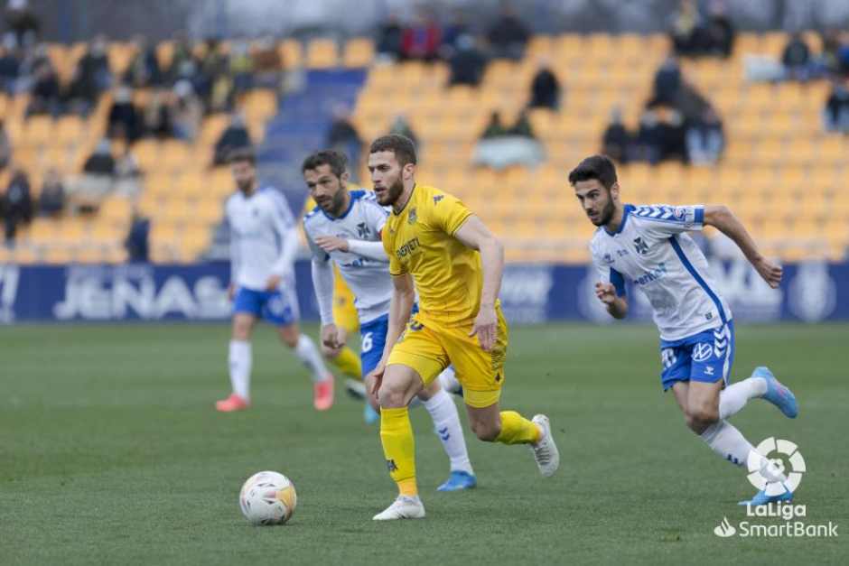 Alcorcón 0-2 Tenerife/ La efectividad del Tenerife vence a un buen Alcorcón