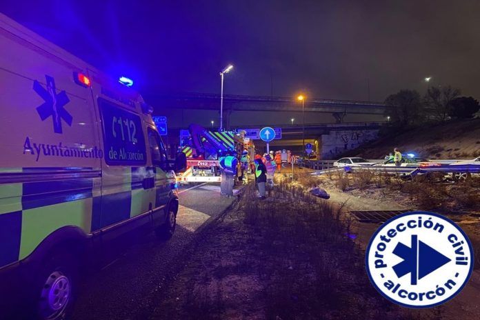 Salida de un vehículo de la vía en la A5 en Alcorcón