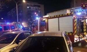 Intoxicadas cinco personas, dos de ellas policías, tras un incendio en Alcorcón