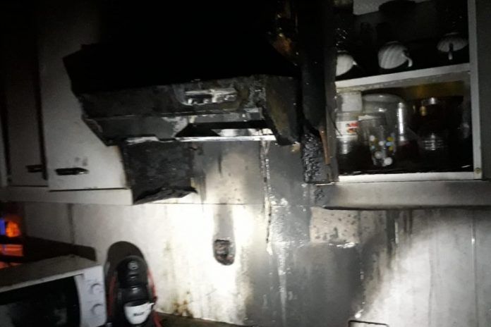 Intoxicadas cinco personas, dos de ellas policías, tras un incendio en Alcorcón