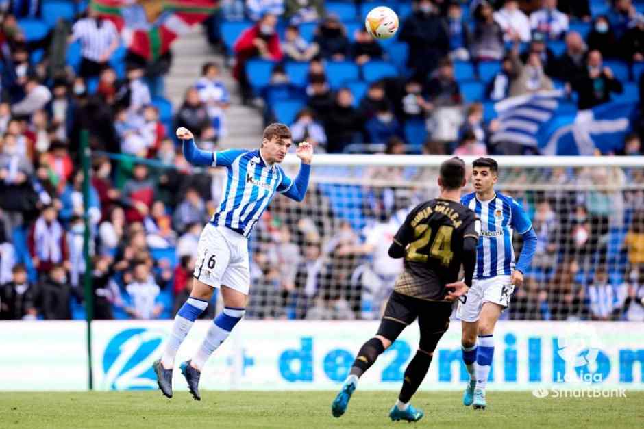 Real Sociedad B 2-4 Alcorcón/ Xisco y Valle reinan en la locura de San Sebastián