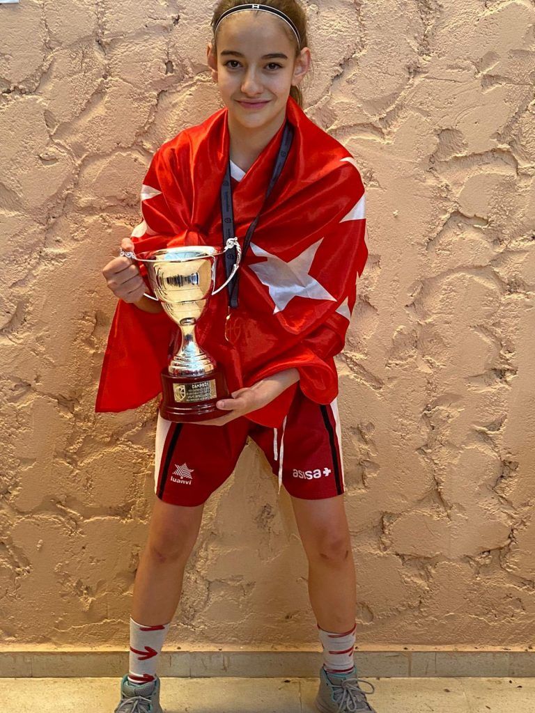 Martina, del Femenino Alcorcón, campeona de España de baloncesto