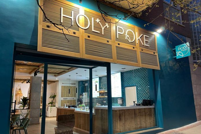 Abre Holy Poke, nuevo restaurante en Las Retamas de Alcorcón