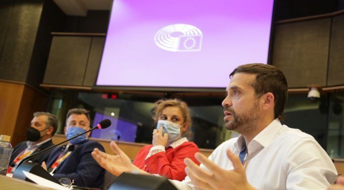 Jesús Santos pone en valor Alcorcón en las jornadas municipalistas de Bruselas
