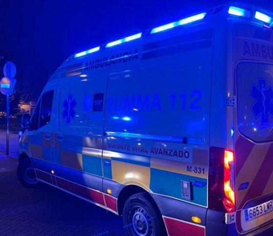 Dos heridos graves tras el incendio de una vivienda en Alcorcón