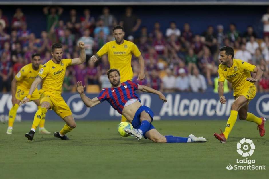 Alcorcón 1-0 Eibar/ El Alcorcón se despide de Segunda con una victoria en Santo Domingo