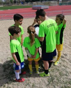 Últimas plazas para apuntarse al campus de verano de fútbol sala y baile del Alcorcón