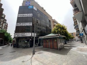 Cierra el icónico quiosco de la Calle Mayor de Alcorcón