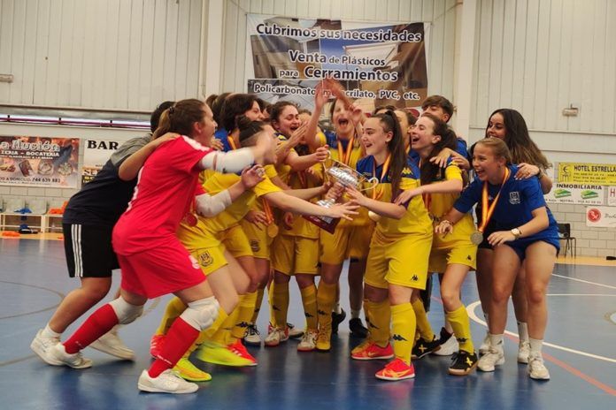 Alcorcón presenta a la ciudad sus dos históricos Campeonatos de España