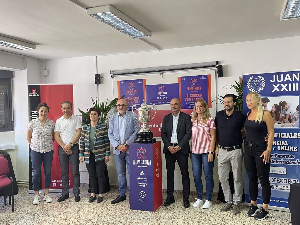 Mesa Redonda sobre fútbol femenino en el Juan XXIII de Alcorcón