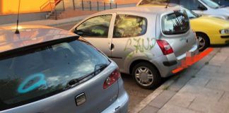 Alcorcón amanece con diferentes pintadas en coches