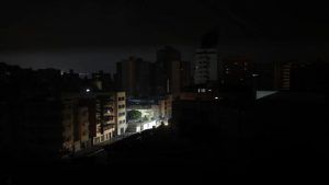 Varios barrios de Alcorcón se quedan sin luz tras un incendio en un transformador