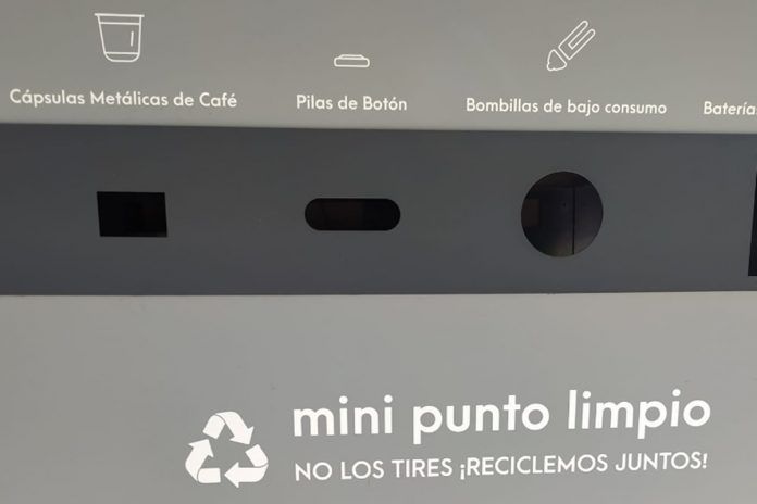 Alcorcón instala doce nuevos mini-puntos limpios