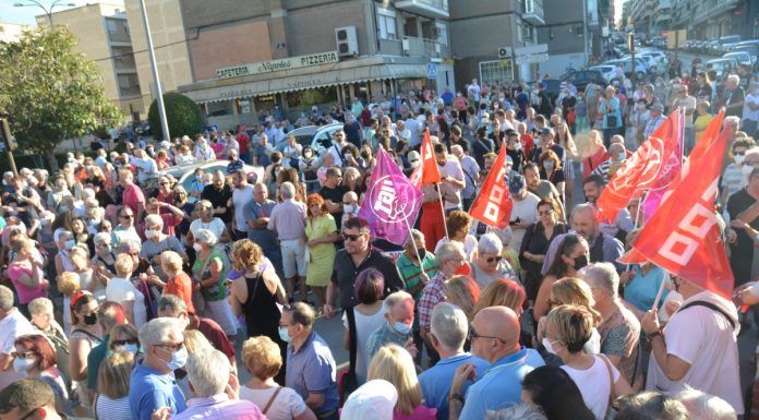 Así fue la concentración contra el cierre del SUAP de Alcorcón