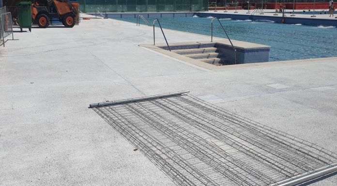 La piscina de Santo Domingo, en Alcorcón, reabre sus puertas en medio de varias críticas La piscina de Santo Domingo, en Alcorcón, reabre sus puertas en medio de varias críticas