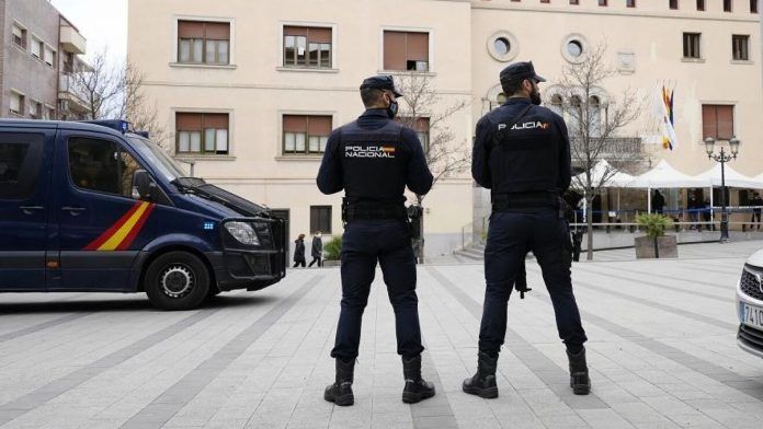 La Policía Municipal confisca dos armas de fuego no aptas en Alcorcón