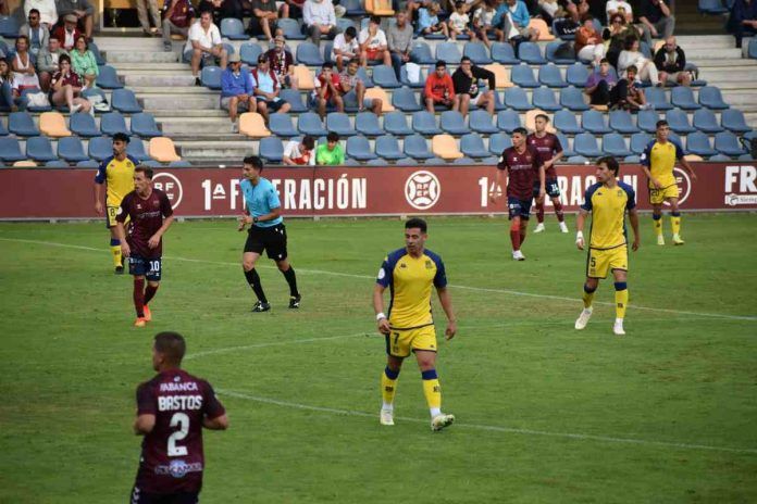 Pontevedra 1-1 Alcorcón/ El Alcorcón firma un empate en su debut en Primera Federación