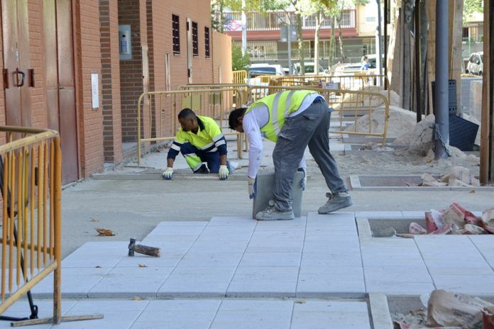 El Ayuntamiento renueva dos calles de Alcorcón