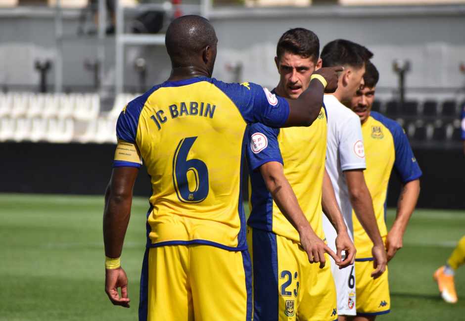 Ceuta 1-2 AD Alcorcón/ El Alcorcón conquista Ceuta con goles de Lara y Dalmau