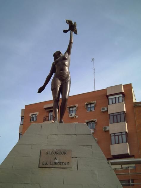 El canto a la libertad de Alcorcón en sus esculturas