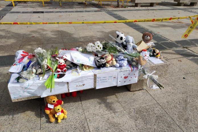 Alcorcón llora a los dos hermanos fallecidos en la tragedia de la Calle Oslo