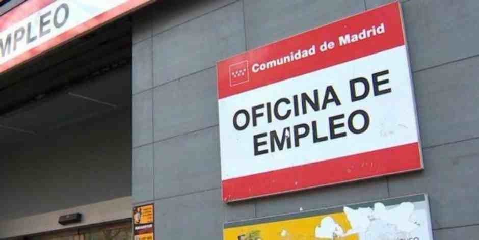 La ciudad alfarera registra 45 vecinos menos en las listas del desempleo. Alcorcón consigue bajar el paro en septiembre.
