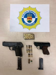 La Policía Municipal confisca dos armas de fuego no aptas en Alcorcón