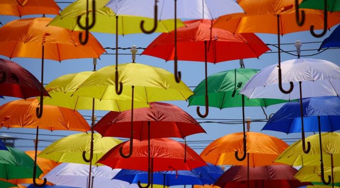 Apuntes desde Alcorcón: Nos divide el paraguas