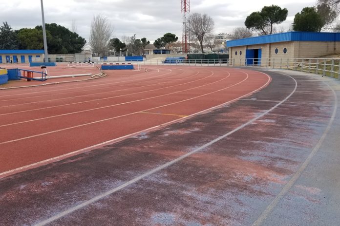 El Ayuntamiento de Alcorcón reparará parcialmente la pista de atletismo de Santo Domingo