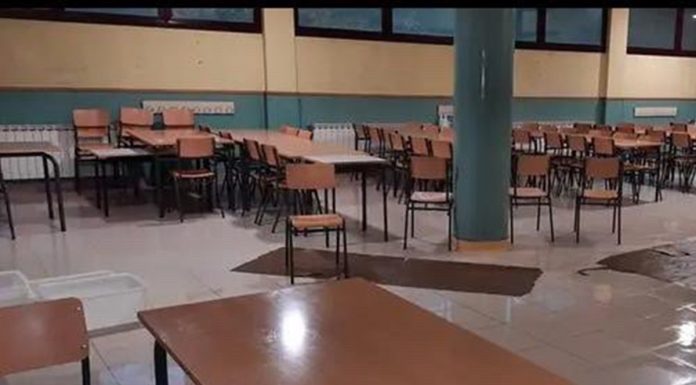 Se inunda el comedor del Colegio Fuente del Palomar de Alcorcón