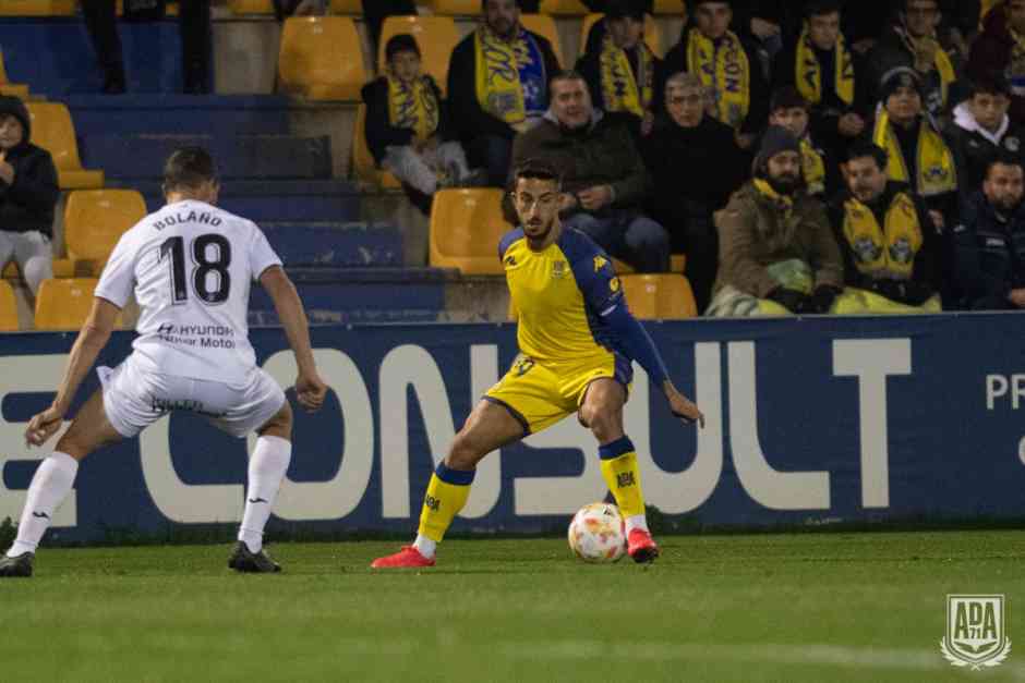 AD Alcorcón 1-1 Fuenlabrada/ Berto rescata un punto para el Alcorcón en el derbi ante el Fuenla