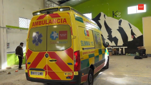 Un trabajador se fractura los tobillos tras caer desde 6 metros en Alcorcón