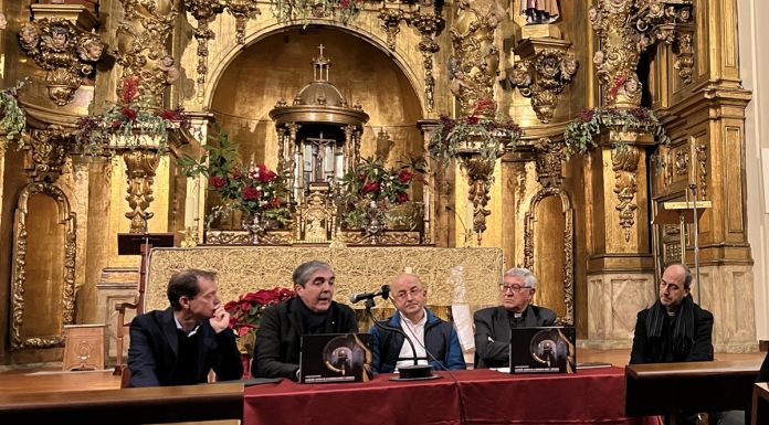 La Iglesia de Santa María la Blanca ya tiene su libro: Alcorcón. Historia de la Parroquia Madre y Cofradías