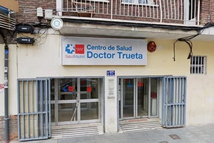 Los médicos del Centro de Salud Doctor Trueta de Alcorcón atenderán a un máximo de 34 pacientes al día