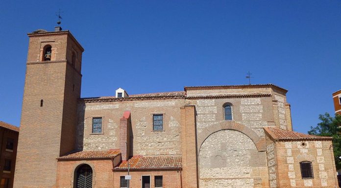 El libro sobre la iglesia Santa María la Blanca de Alcorcón y su historia