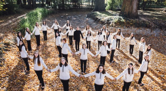 Concierto en Homenaje a las víctimas del terrorismo por el Grupo Vocal de Alcorcón Antara Korai