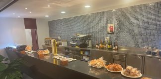 La cafetería del Teatro Buero Vallejo vuelve a abrir en Alcorcón quince años después