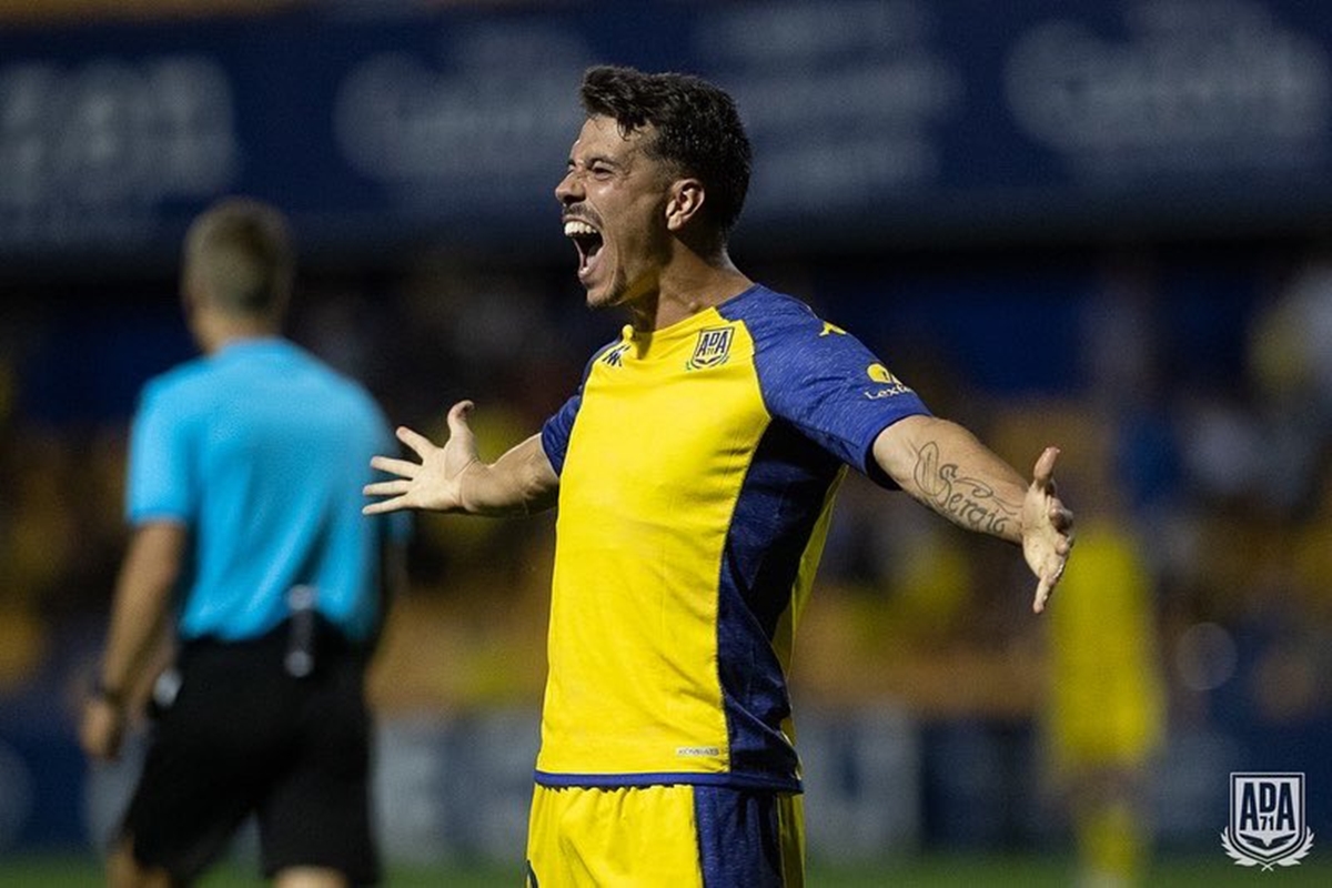 Goles Chiki Bustos Pablo García lanzan Alcorcón Primera RFEF