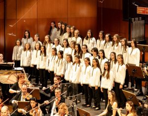 Concierto en Homenaje a las víctimas del terrorismo por el Grupo Vocal de Alcorcón Antara Korai