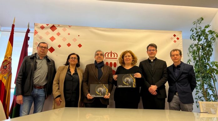 El libro sobre la Iglesia Santa María la Blanca estará disponible en las bibliotecas de Alcorcón