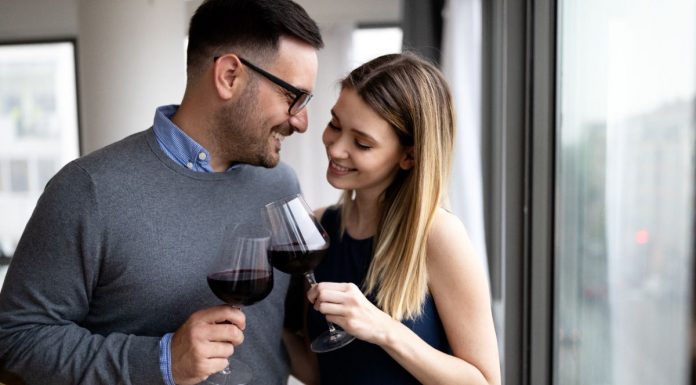 El Ayuntamiento de Alcorcón impulsa una campaña por San Valentín para el comercio local