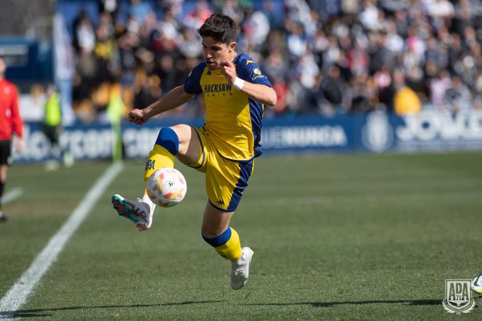 Alcorcón 2-0 Unionista/ Víctor García y Babin recuperan el liderado para el Alcorcón