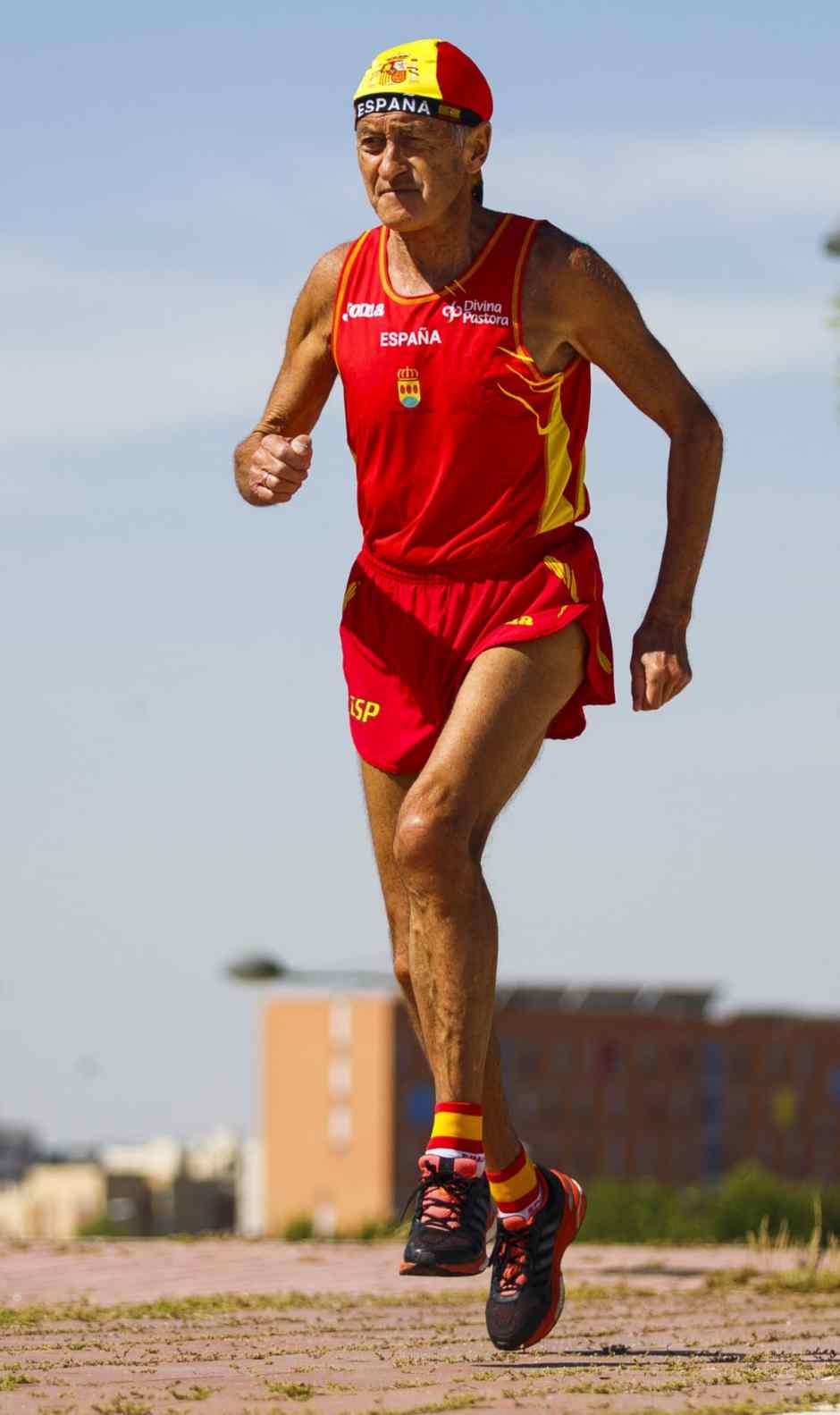 Enrique Miguel García, el abuelo maratoniano de Alcorcón