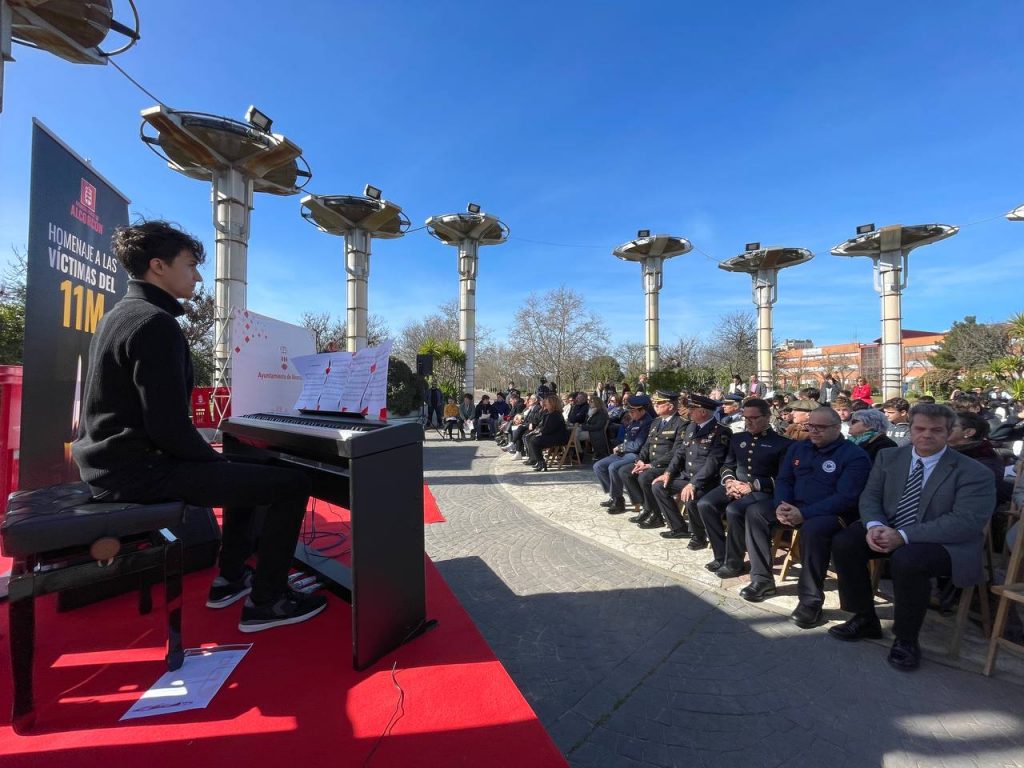 Alcorcón rinde homenaje a las víctimas de los atentados terroristas del 11-M